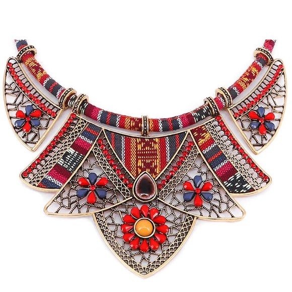 Chunky tribal bib statement necklace! - Picture 5 of 6